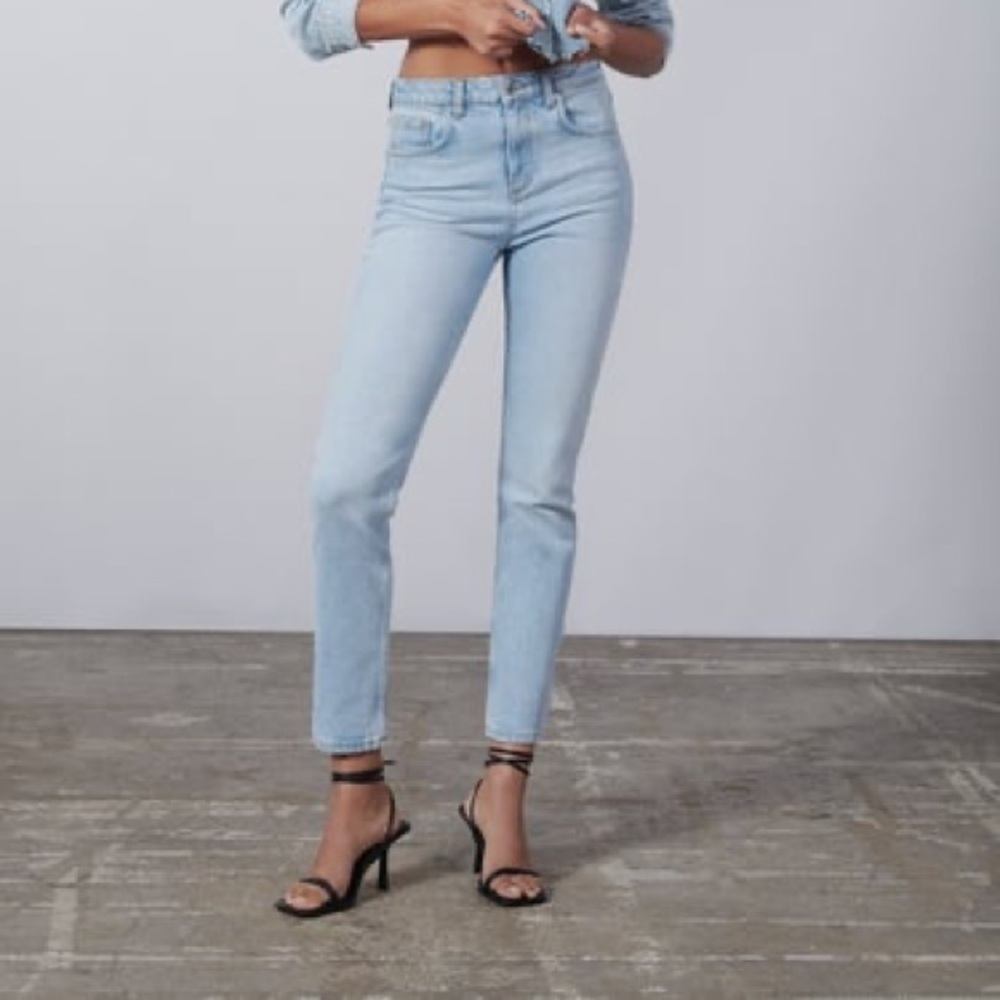 Zara THE ‘90S SLIM CROPPED JEANS